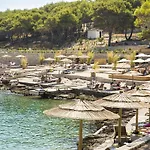 Hotel O-tents By Obonjan Island