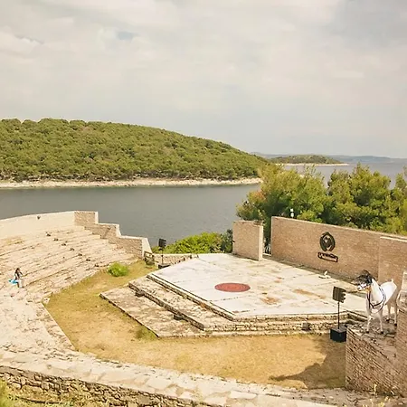 O-tents By Obonjan Island