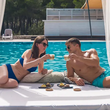 O-tents By Obonjan Island