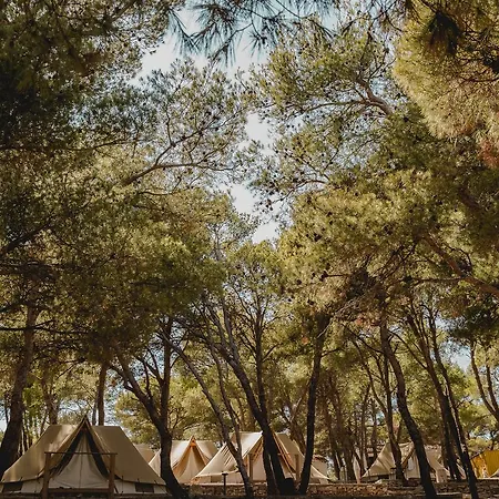 O-tents By Obonjan Island