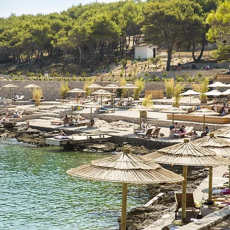 호텔 O-tents By Obonjan Island