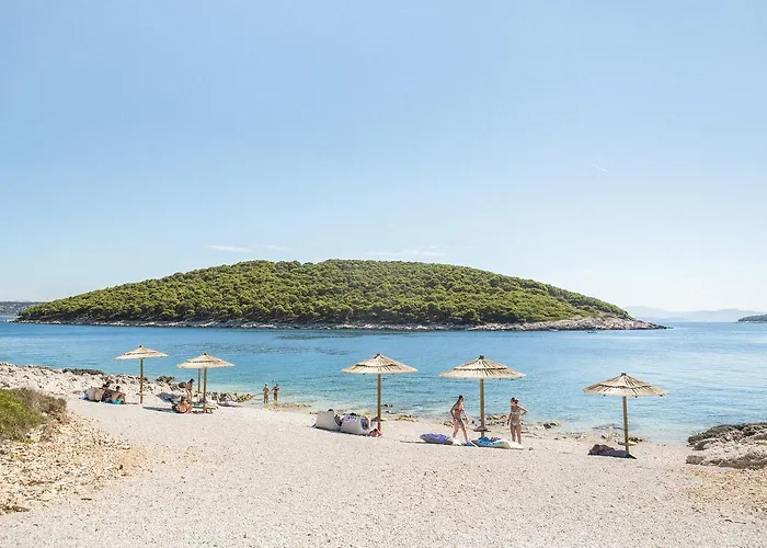 O-tents By Hotel Obonjan Island